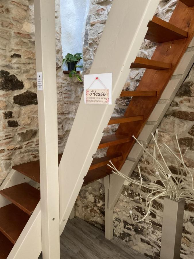 Ferienwohnung Place Aux Herbes Nîmes Exterior foto