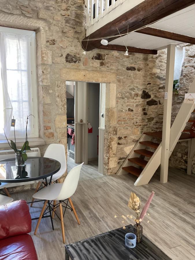 Ferienwohnung Place Aux Herbes Nîmes Exterior foto